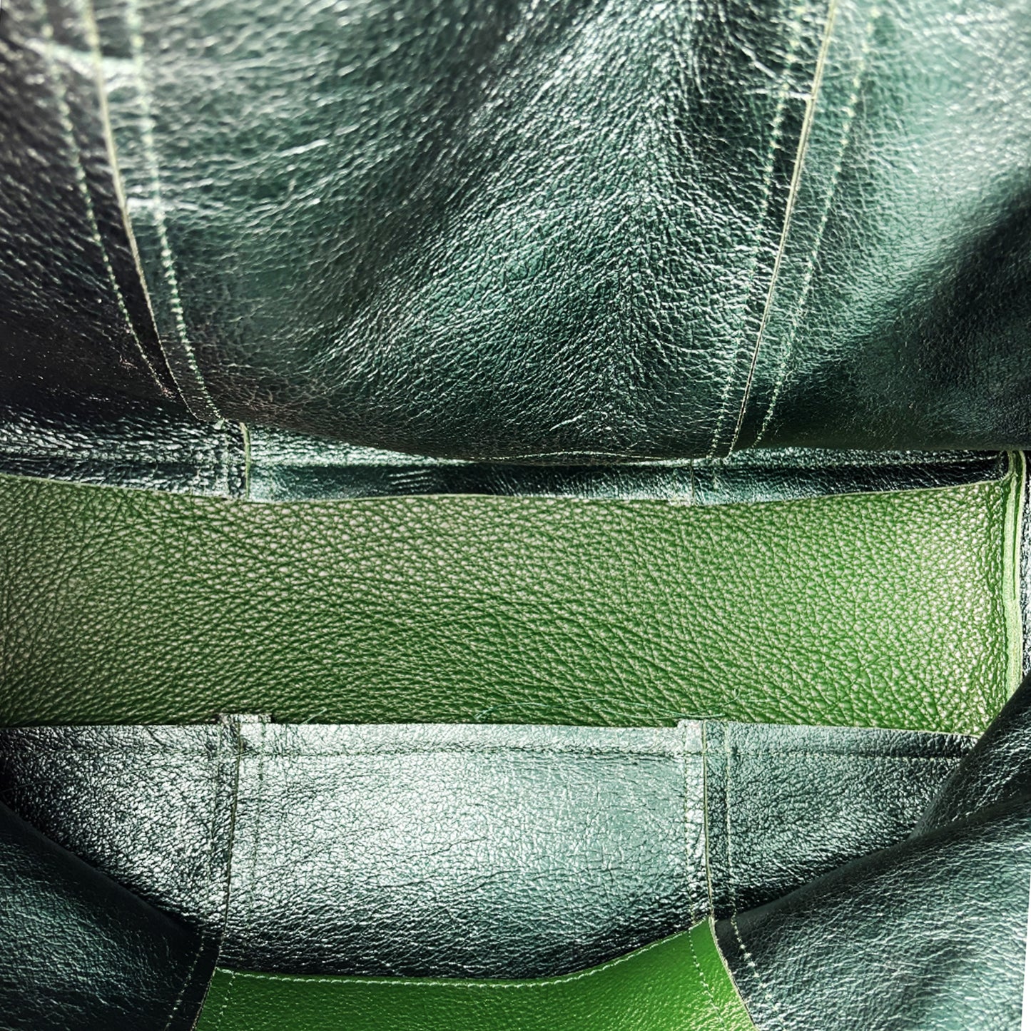 2037 - Shoulder Bag